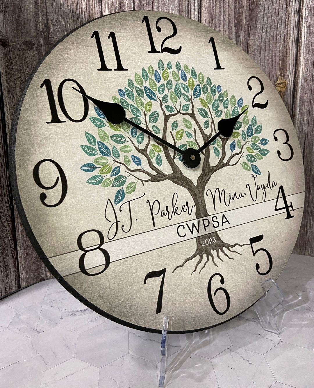 Personalized Tree Clock - CustomBigClocks