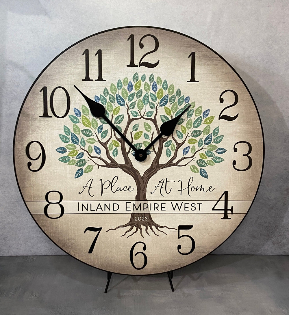 Personalized Tree Clock - CustomBigClocks