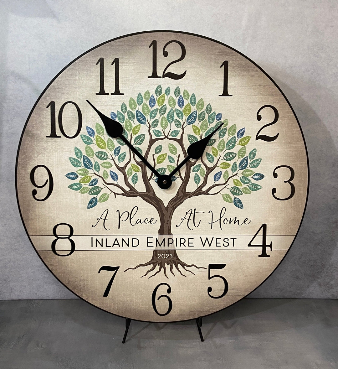 Personalized Tree Clock - CustomBigClocks